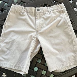NWOT johnnie-O Prep-Formance boys Calcutta shorts - 16